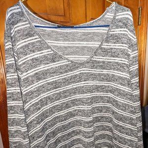 Ladies Salt And Pepper Botanique 3/4 Sleeve Top Size 1X